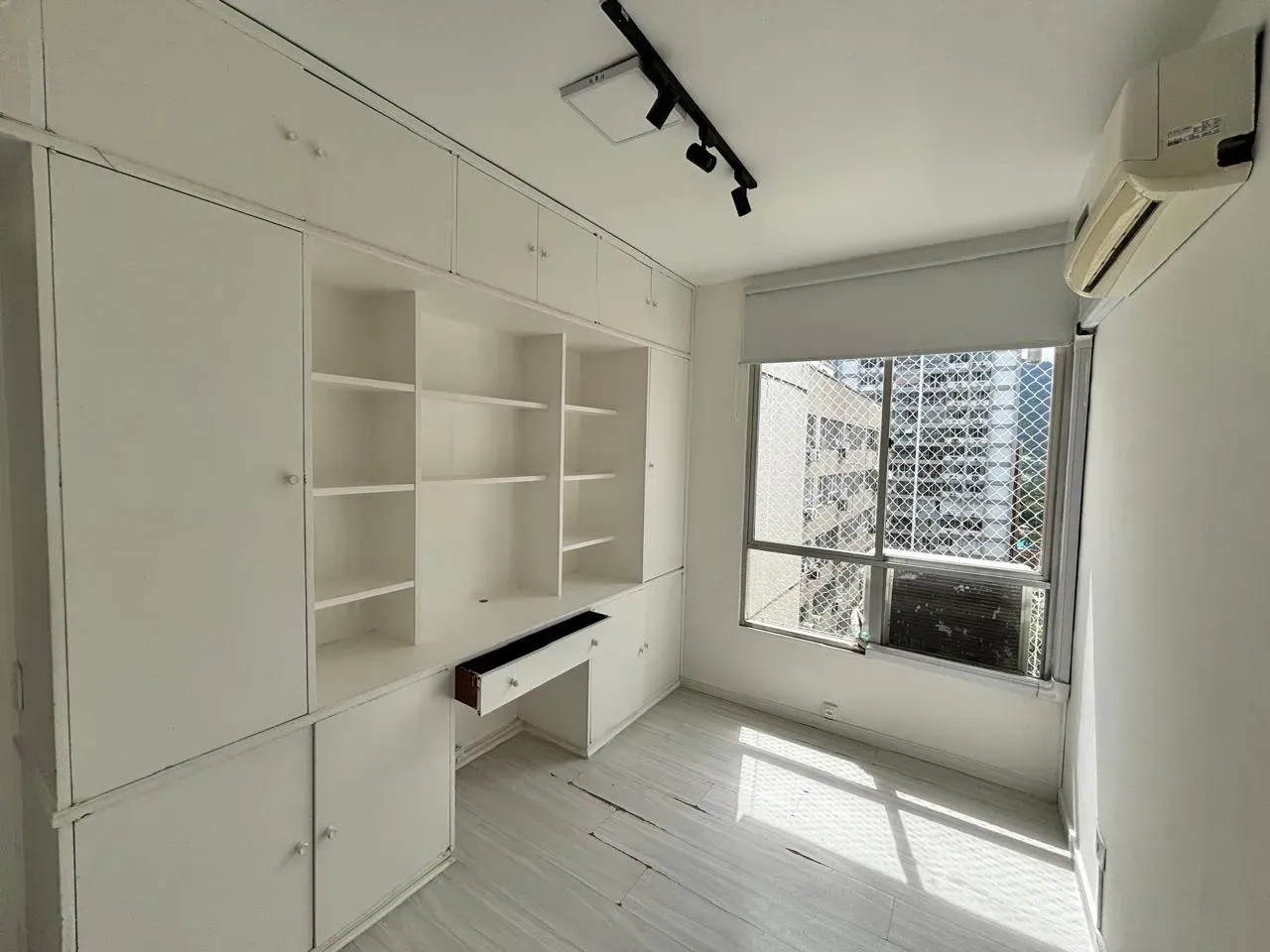 Apartamento de 104 m² no 13º andar com 4 quartos — photo 23