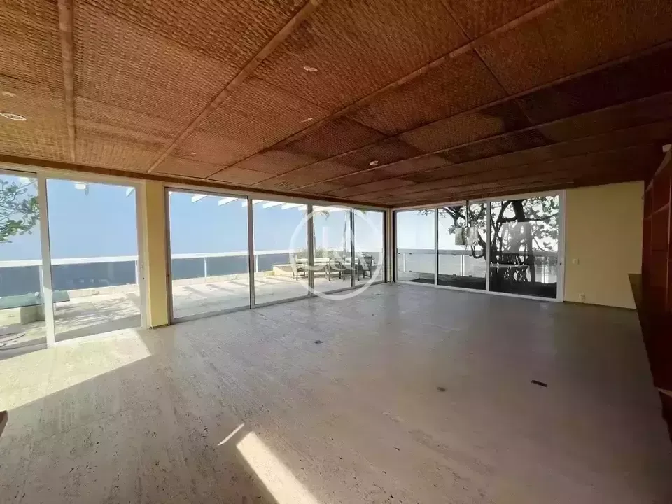Water view in a 4-bedroom apartment, 838 m² — photo 12