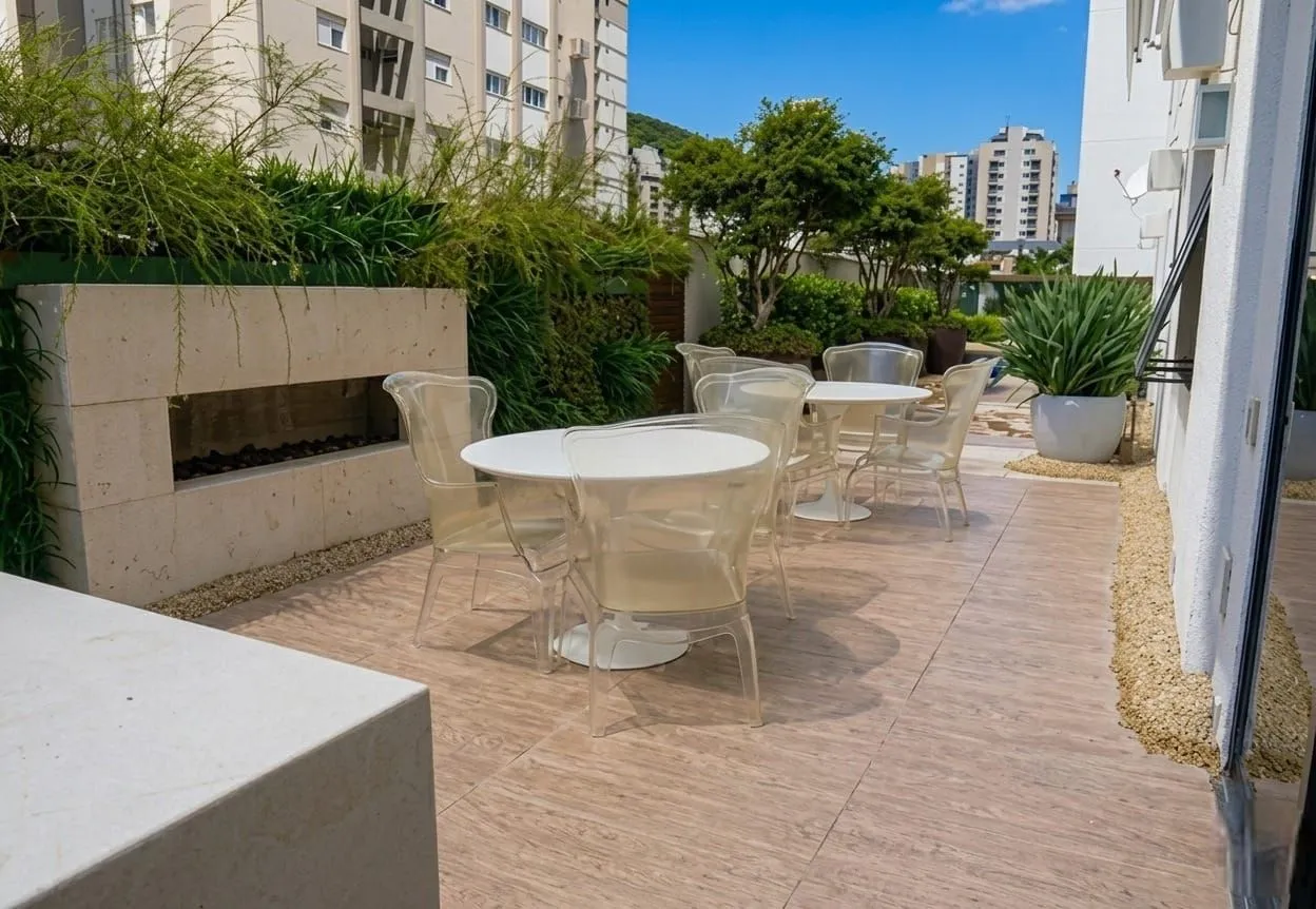 Apartamento amueblado de 4 dormitorios con 327 m² y balcón — photo 2