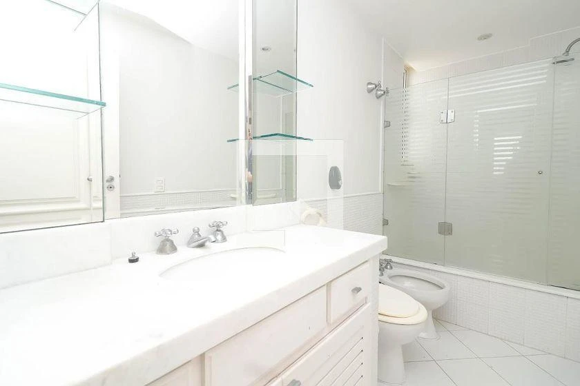626 m² penthouse with 4 bedrooms and 3 parking spaces — photo 36