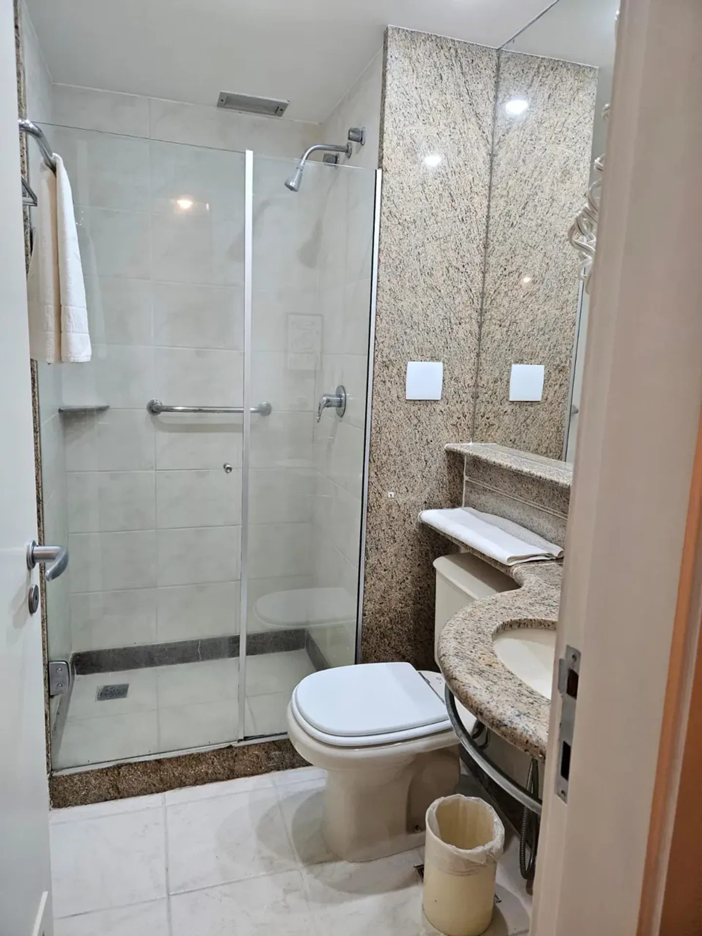 Квартира з однією спальнею, у будинку є сауна — photo 8