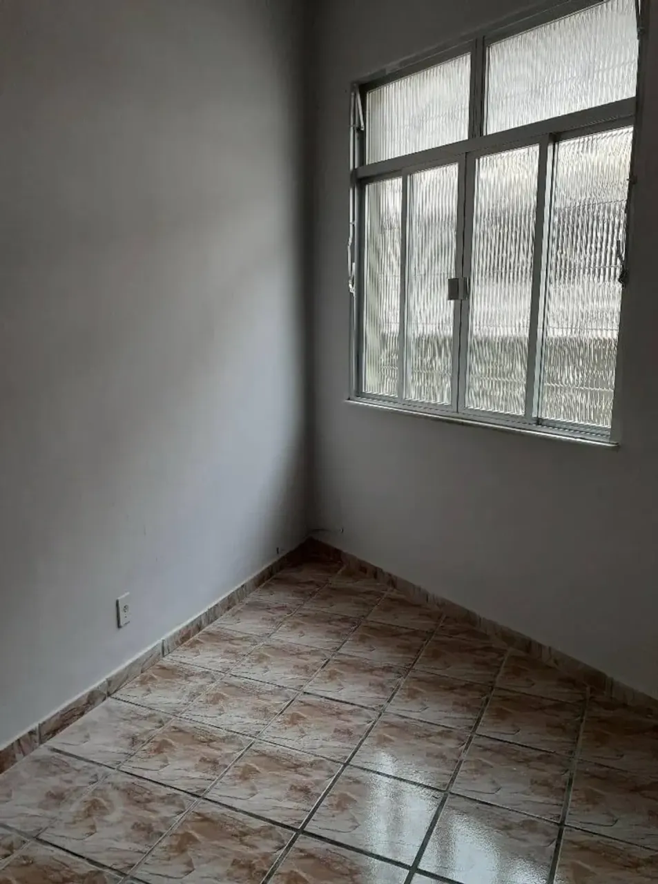 Unfurnished apartment with 1 bedroom and 1 parking spot — photo 3