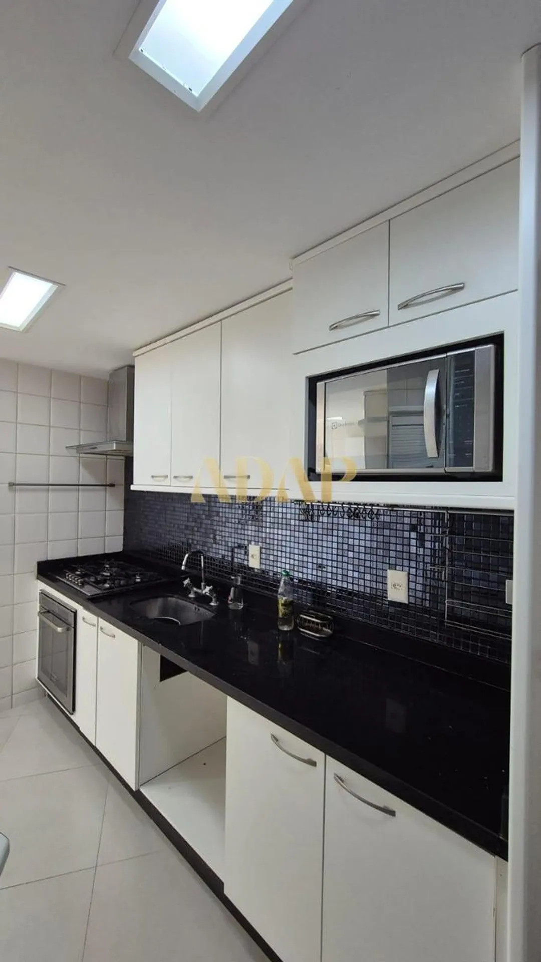 Камін та 3 спальні: квартира 123 м² — photo 13