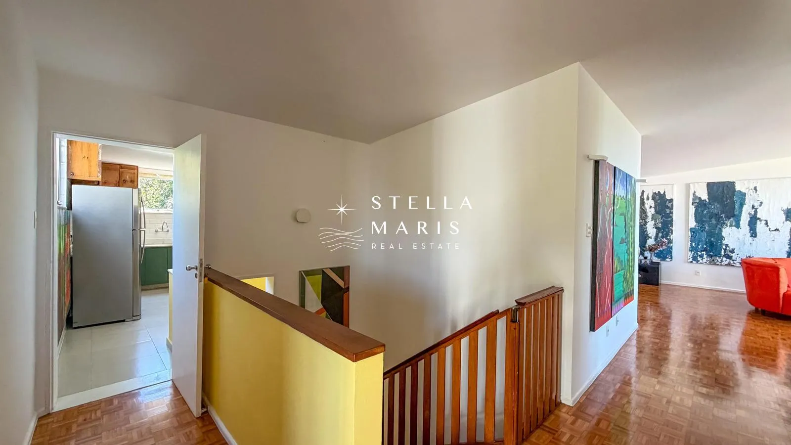 Furnished apartment, 398 m², with floor-to-ceiling windows — photo 29