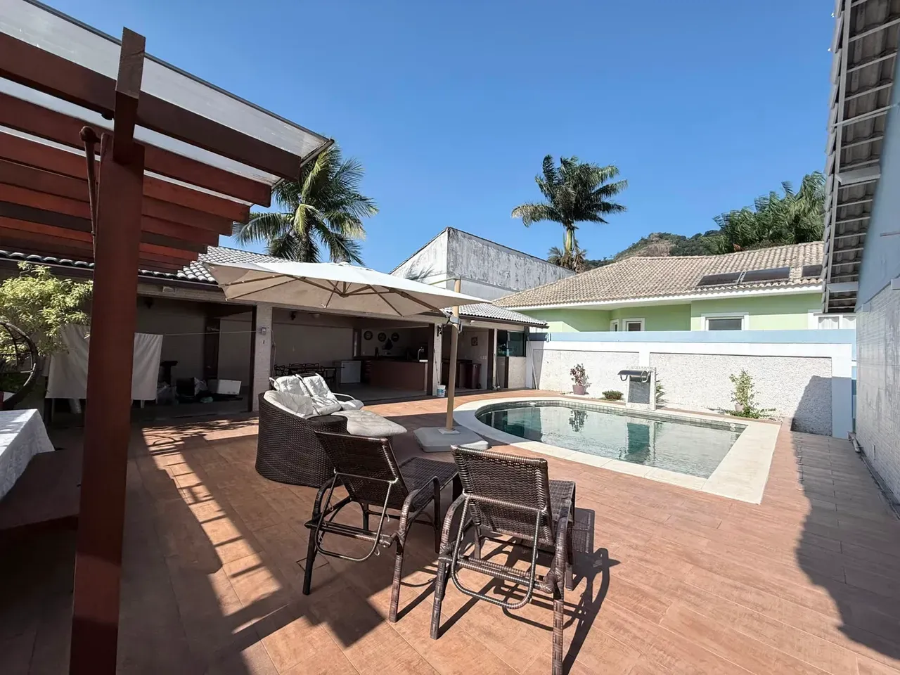 Unfurnished house for rent with 3 bedrooms and 3 baths