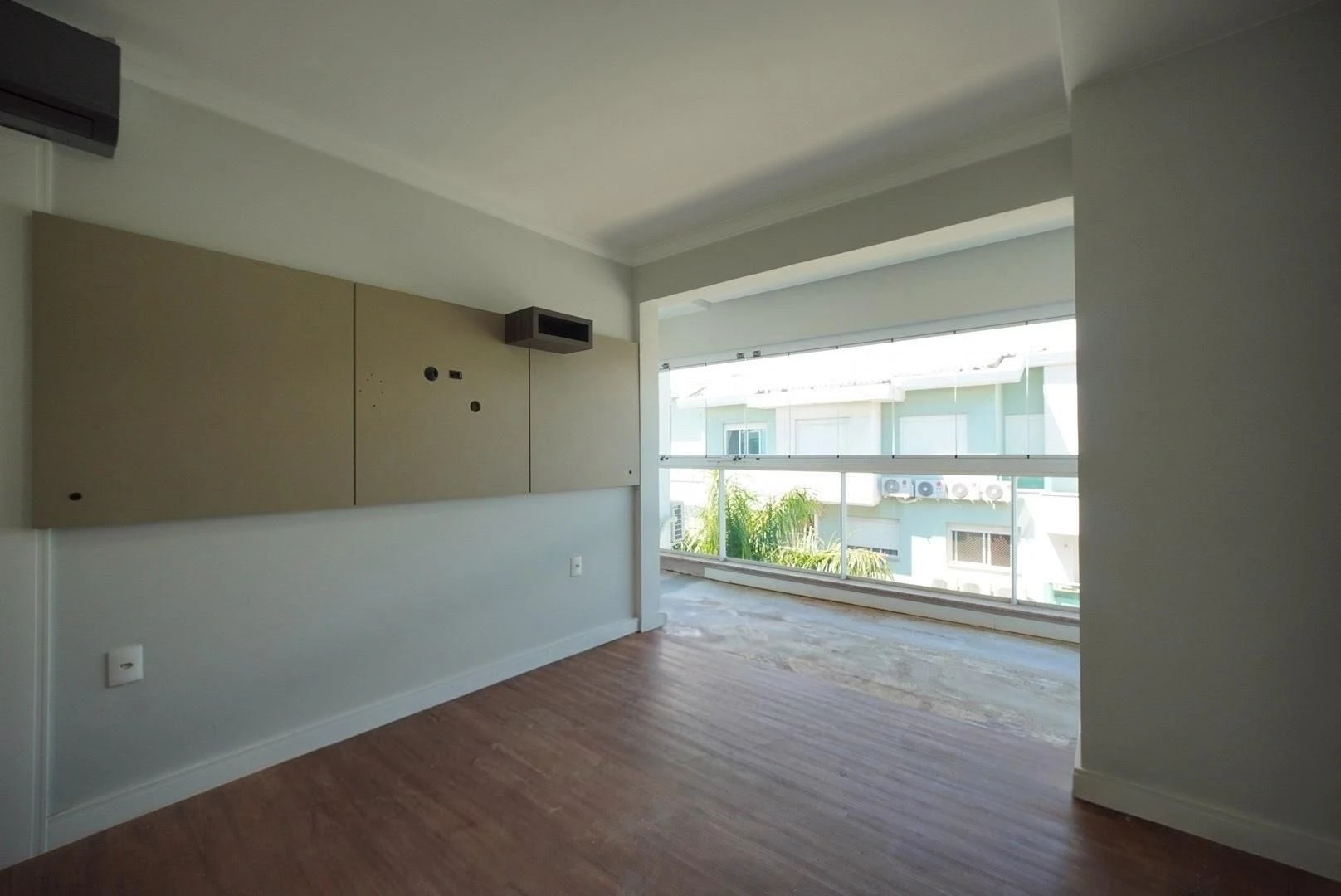205 m² apartment with a private pool and a jacuzzi — photo 32