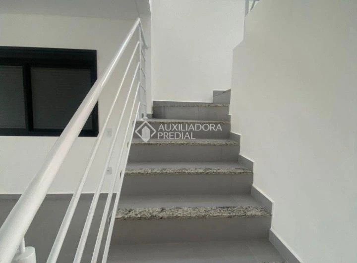Rental house with 3 en-suite bedrooms and 439 m² — photo 8