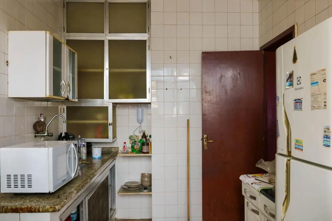 Apartamento para alugar com 2 quartos, 1 banheiro e vaga — photo 44