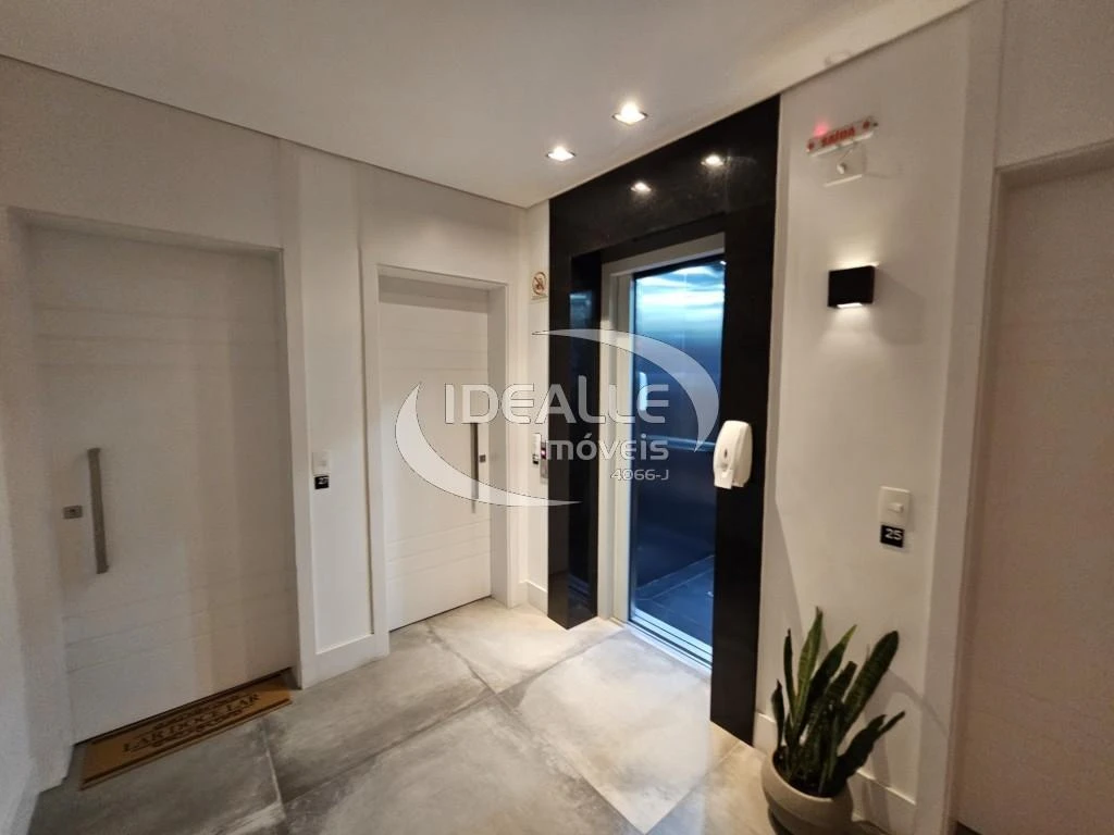 Apartamento com piso de madeira ou laminado, Santo Inácio — photo 17