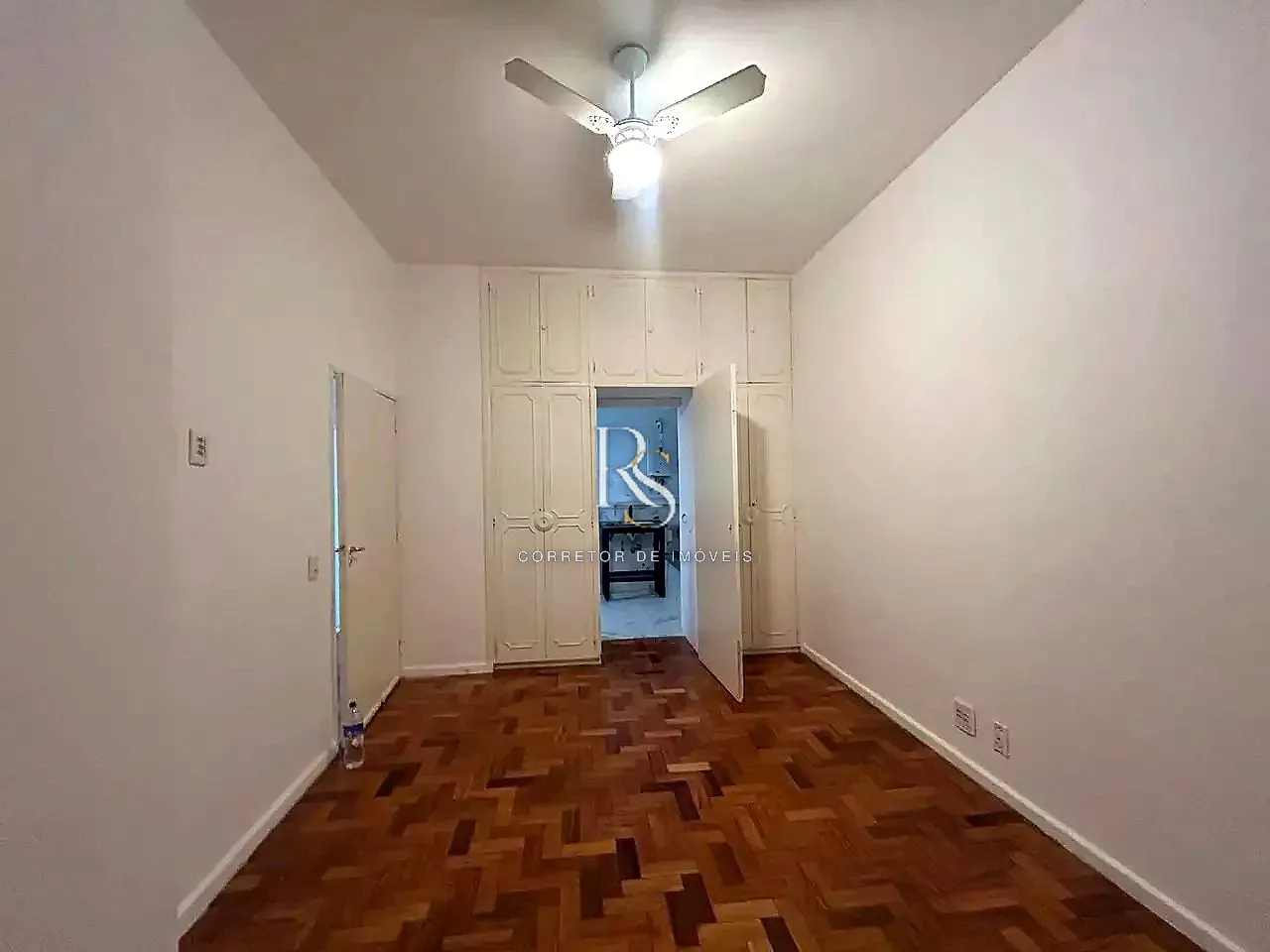 Apartment on the 1st floor with floor-to-ceiling windows — photo 16
