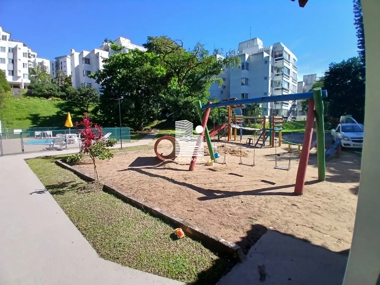 Apartamento de 3 dormitórios com cozinha a gás, 154 m² — photo 31