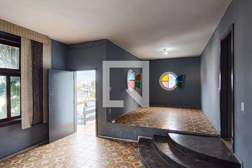 Duplex rental house with 6 bedrooms and 600 m² — photo 6