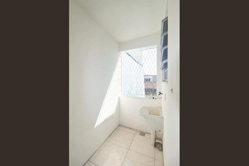 Apartamento com 2 quartos e cozinha fechada de 60 m² — photo 22