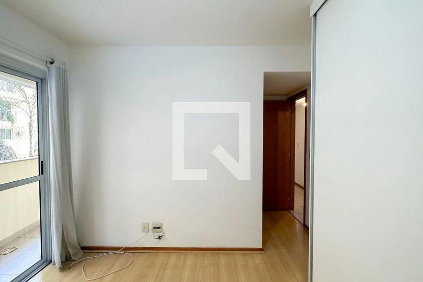 Квартира 87 м² з видом на гори та робочим місцем — photo 27