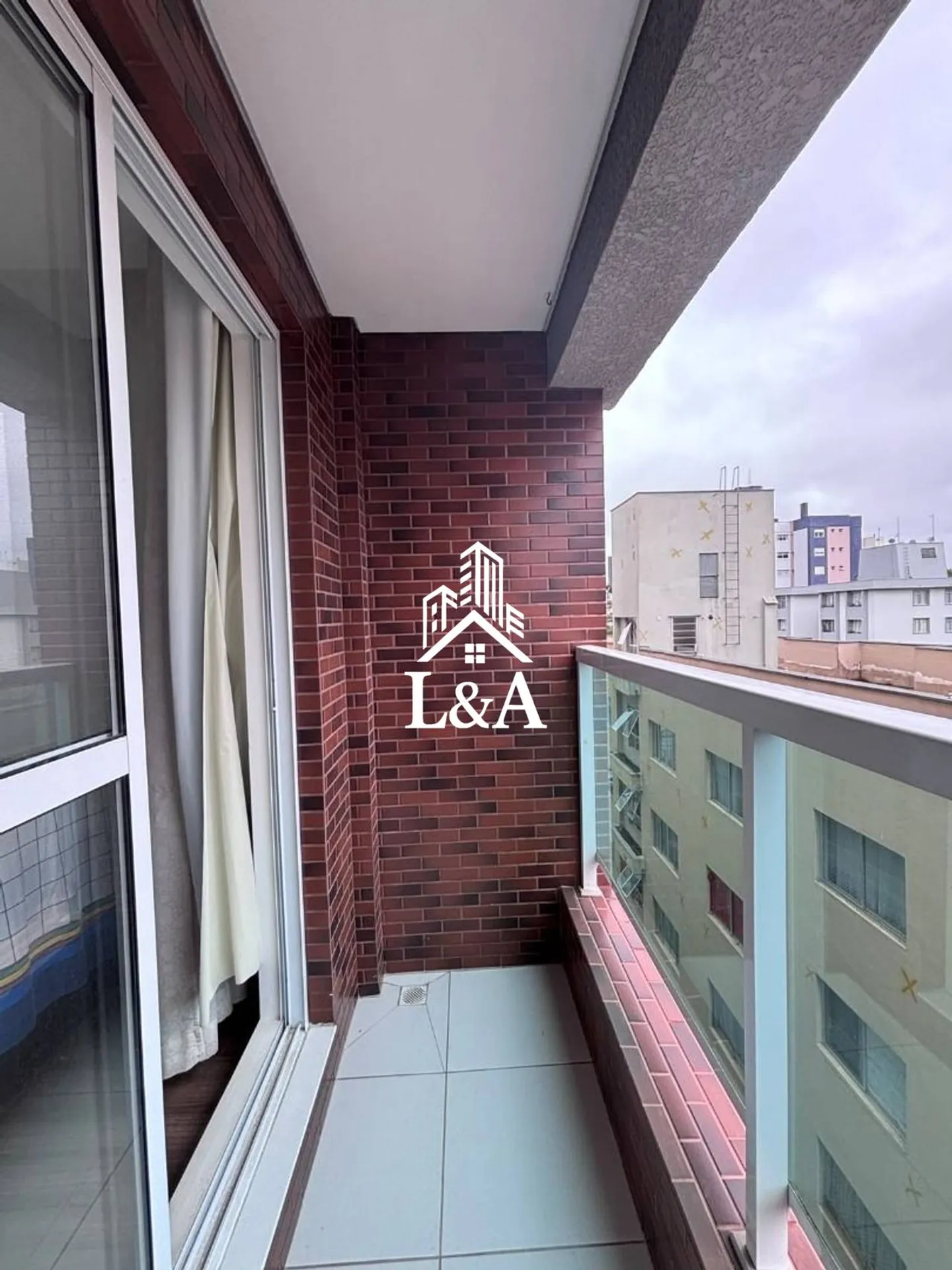 Furnished apartment, 47 m², with a washing machine — photo 4