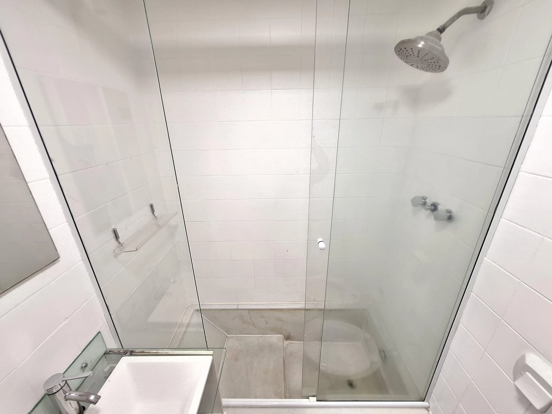 Apartamento de 75 m² com jacuzzi e varanda envidraçada — photo 40