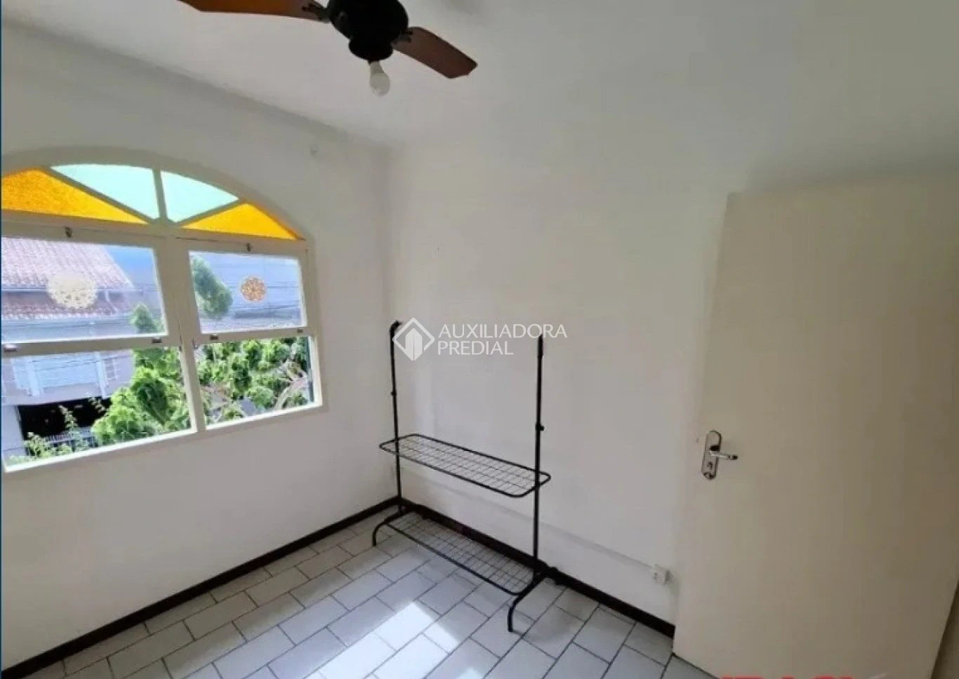 Garden in a 3-bedroom house, 65 m² — photo 9