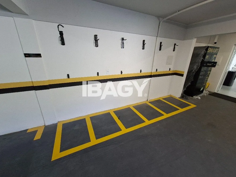 Apartment, 50 m², with a glass-enclosed balcony — photo 27
