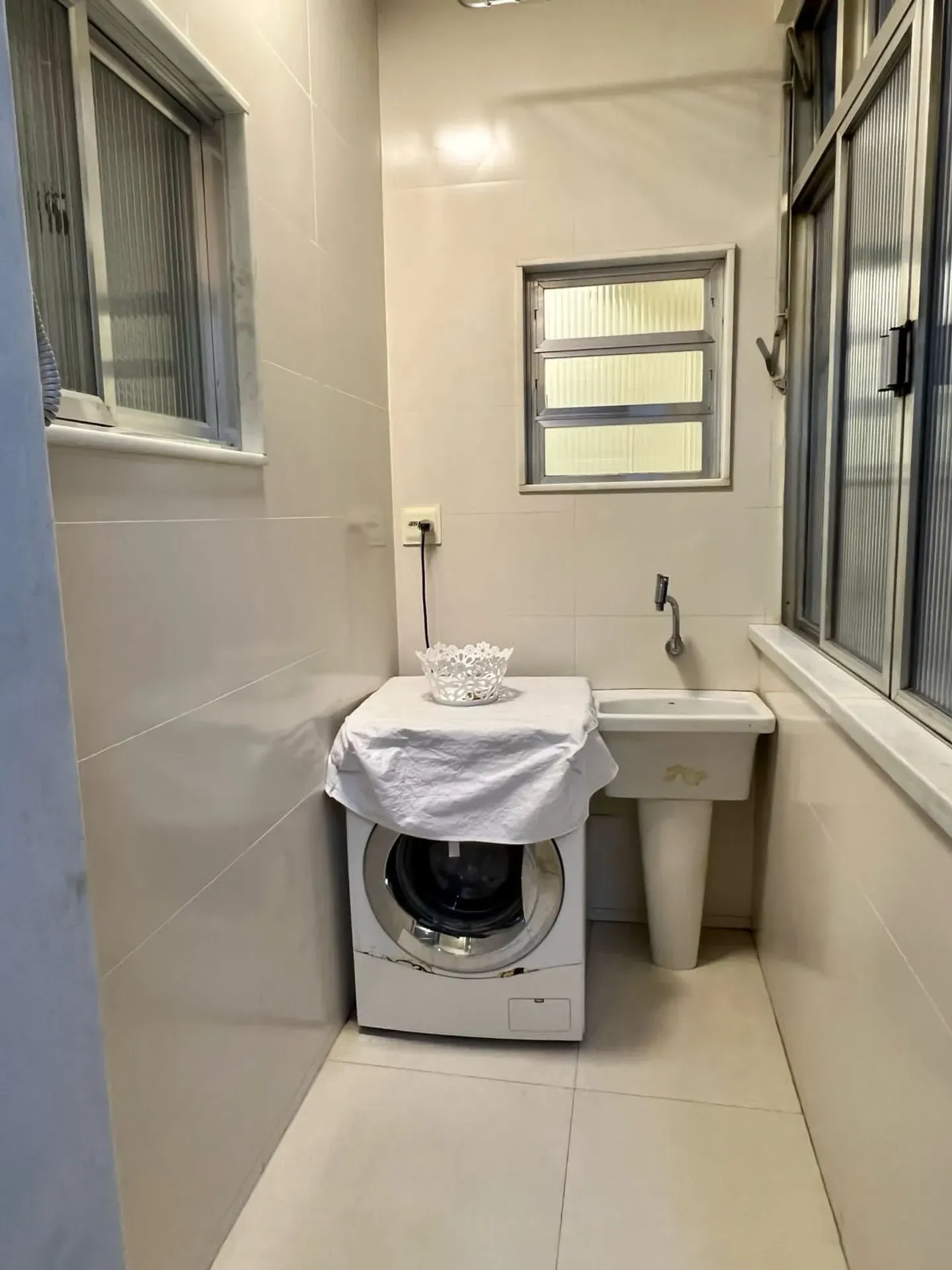 Furnished apartment with 3 bedrooms and a gas kitchen — photo 23