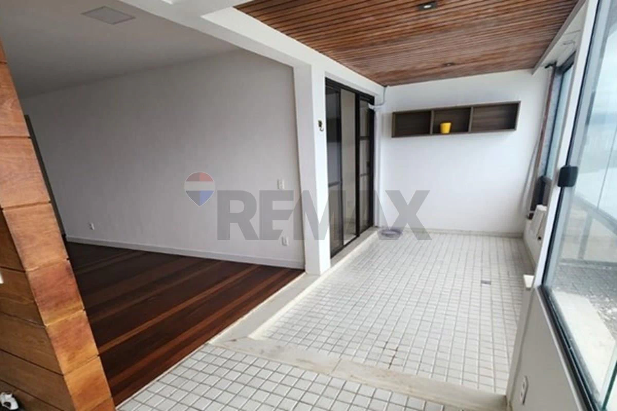 Apartamento de 1 quarto com sacada de vidro e 67 m² — photo 13