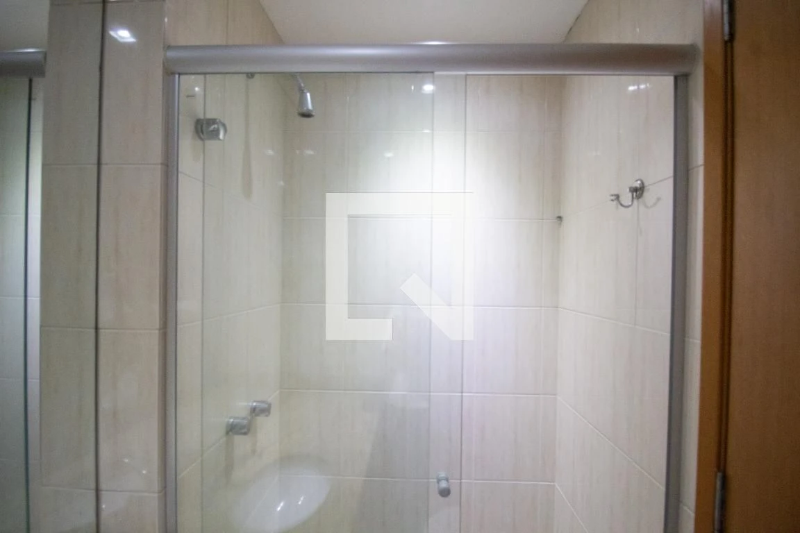 Apartamento com 4 suítes e varanda envidraçada — photo 25