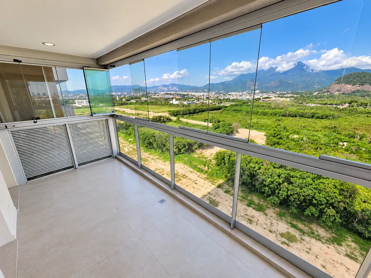 Apartment, 82 m², with a mountain view
