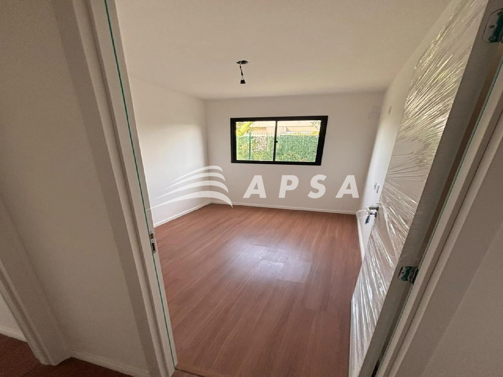 2-bedroom apartment with a private BBQ — photo 3