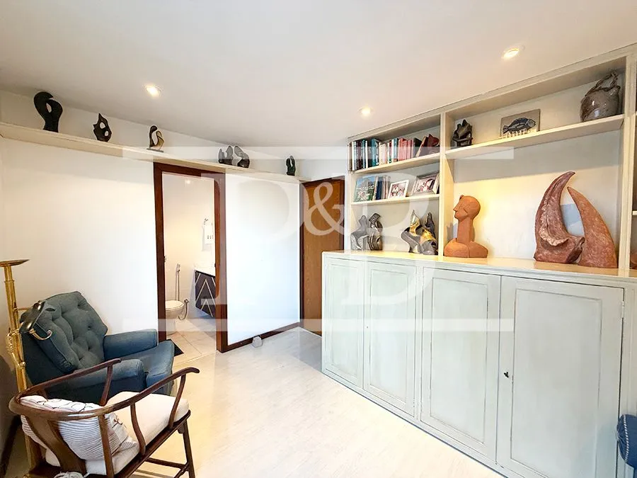 Furnished apartment with 3 bedrooms and 3 bathrooms — photo 33