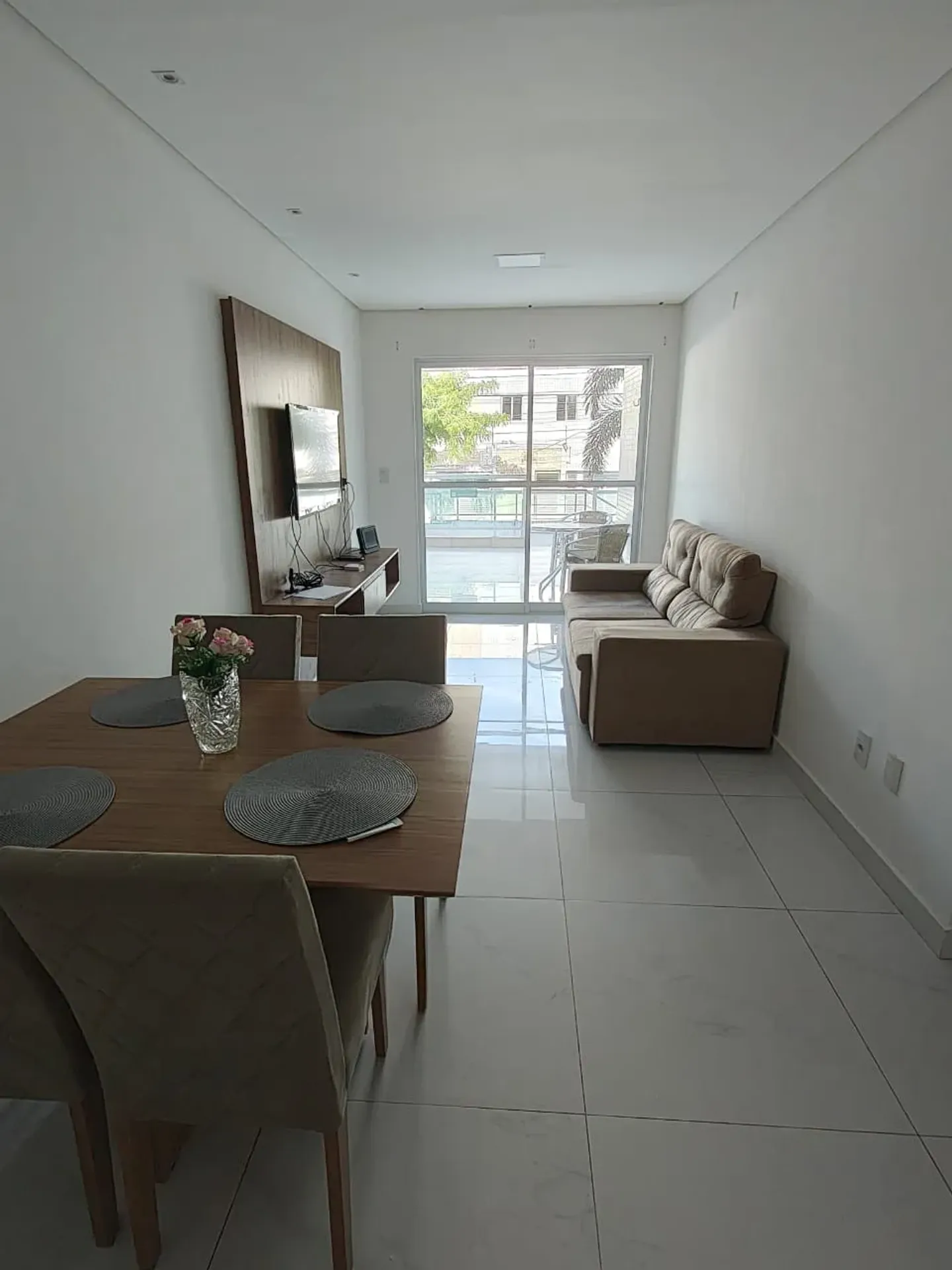 Apartment with 2 bedrooms and a gas stove kitchen — photo 3