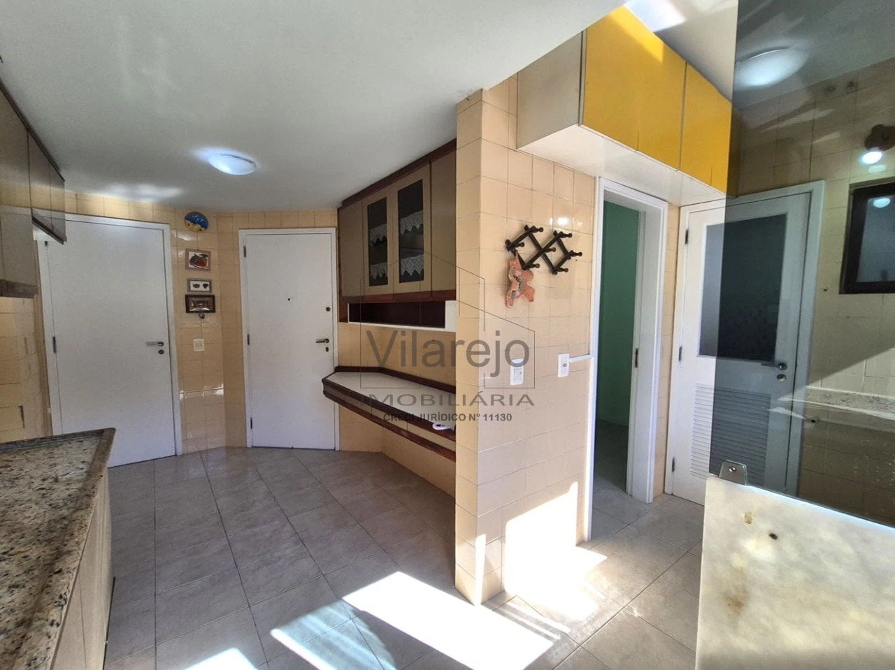 Apartamento com 123 m², 4 quartos e vista da janela — photo 27