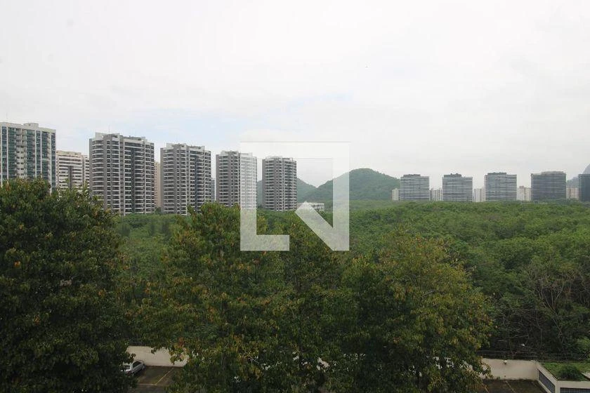 Furnished apartment, 83 m², with a glass-enclosed balcony — photo 18