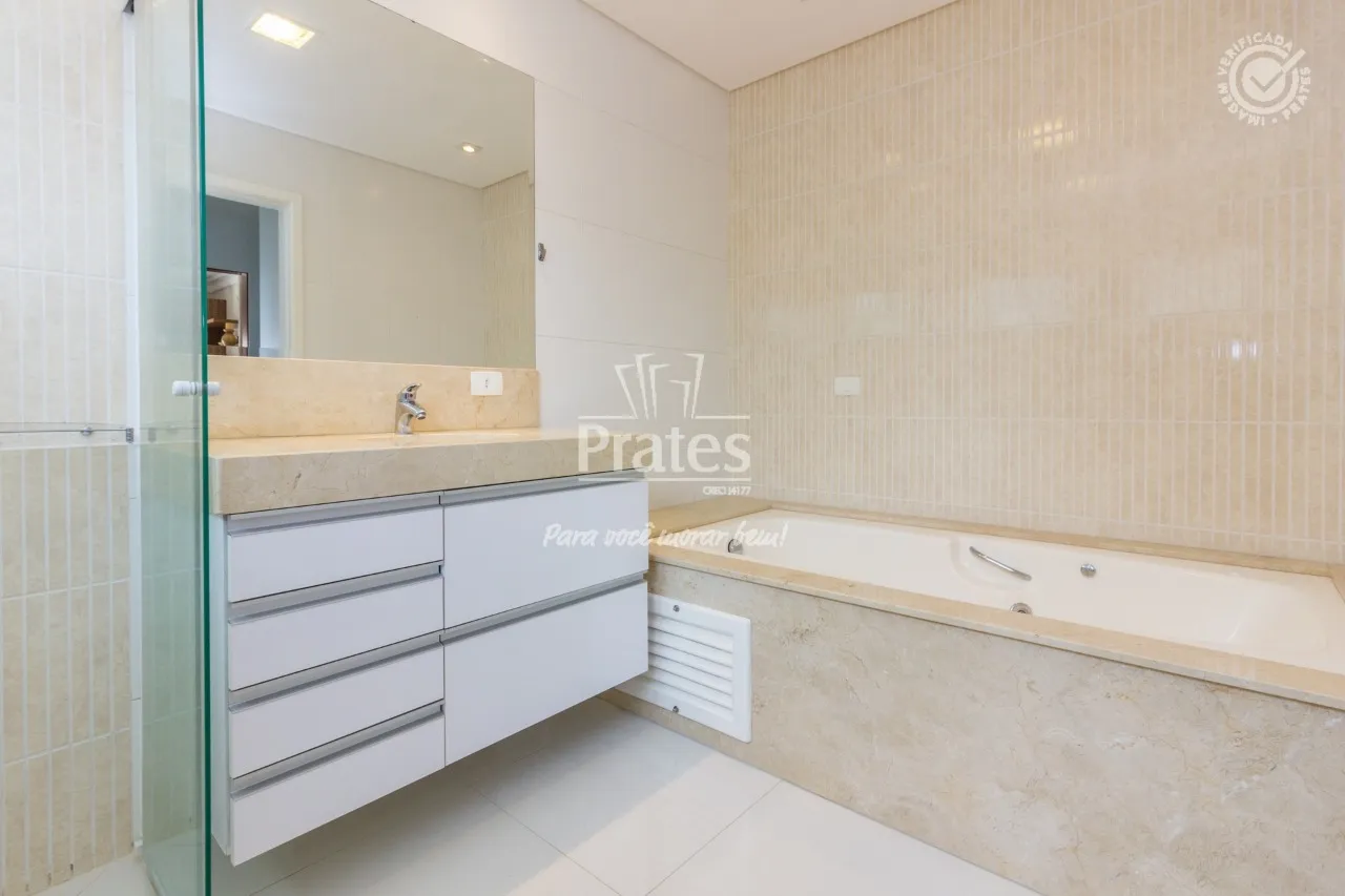 Rental house with 3 bedrooms and a private garden — photo 17