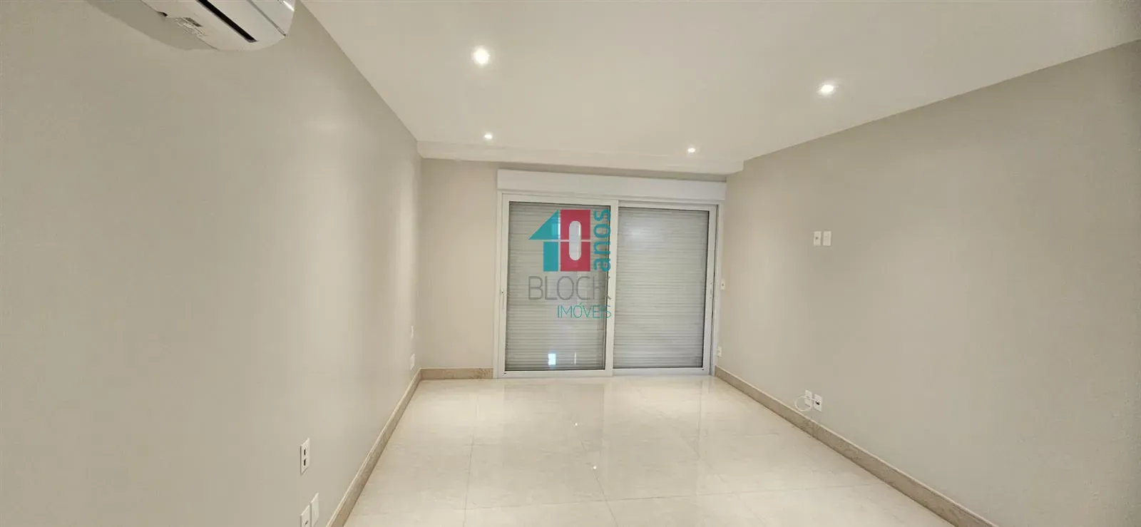 House with 4 bedrooms, 3 en-suites, 11 bathrooms and 2 parking — photo 37