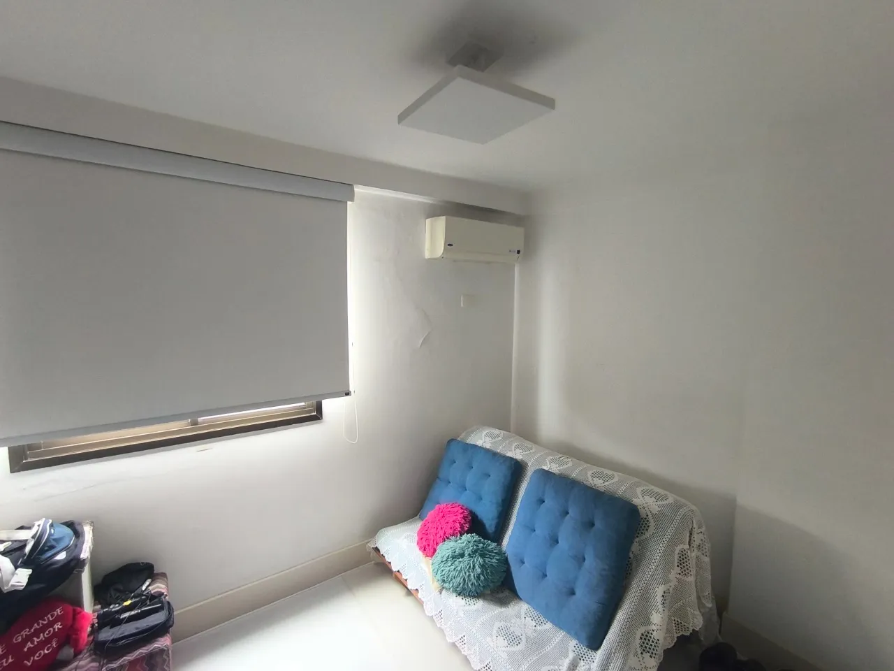 Furnished 3-bedroom apartment with an open kitchen — photo 14