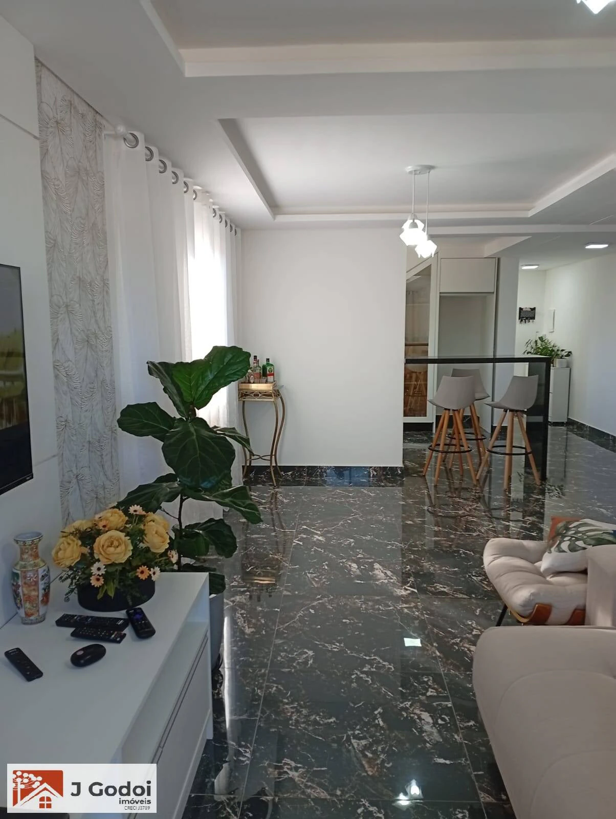 2-bedroom apartment, 1 with its own bathroom, 292 m² — photo 7