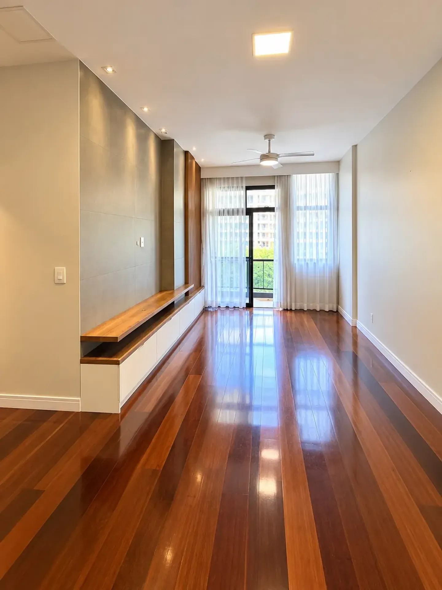 Apartment on the 4th floor with a private BBQ