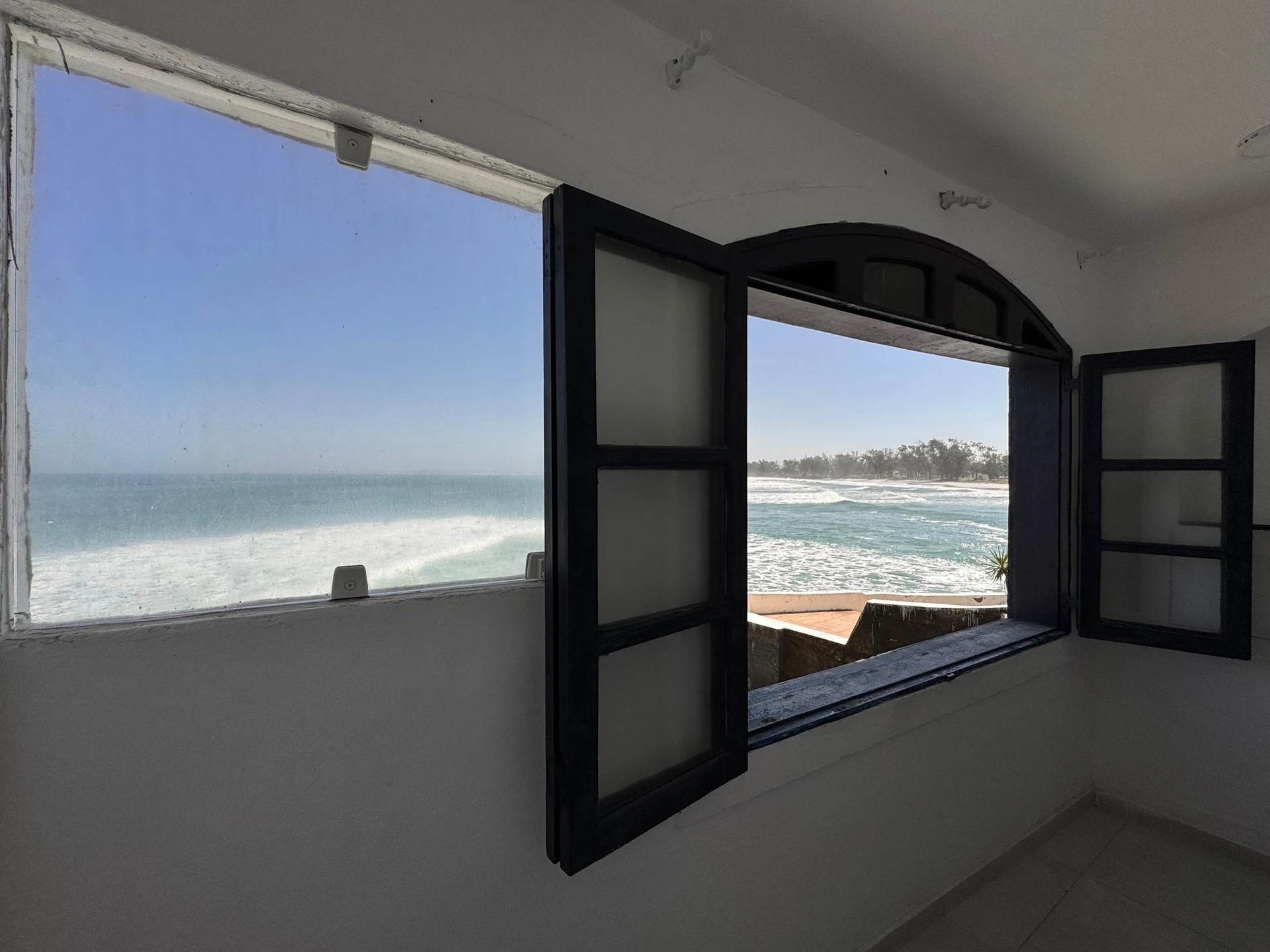 Furnished apartment, 27 m², with a water view — photo 4