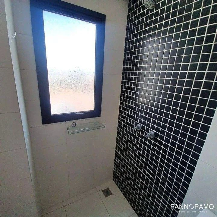 2-bedroom apartment with a grill on the balcony — photo 25