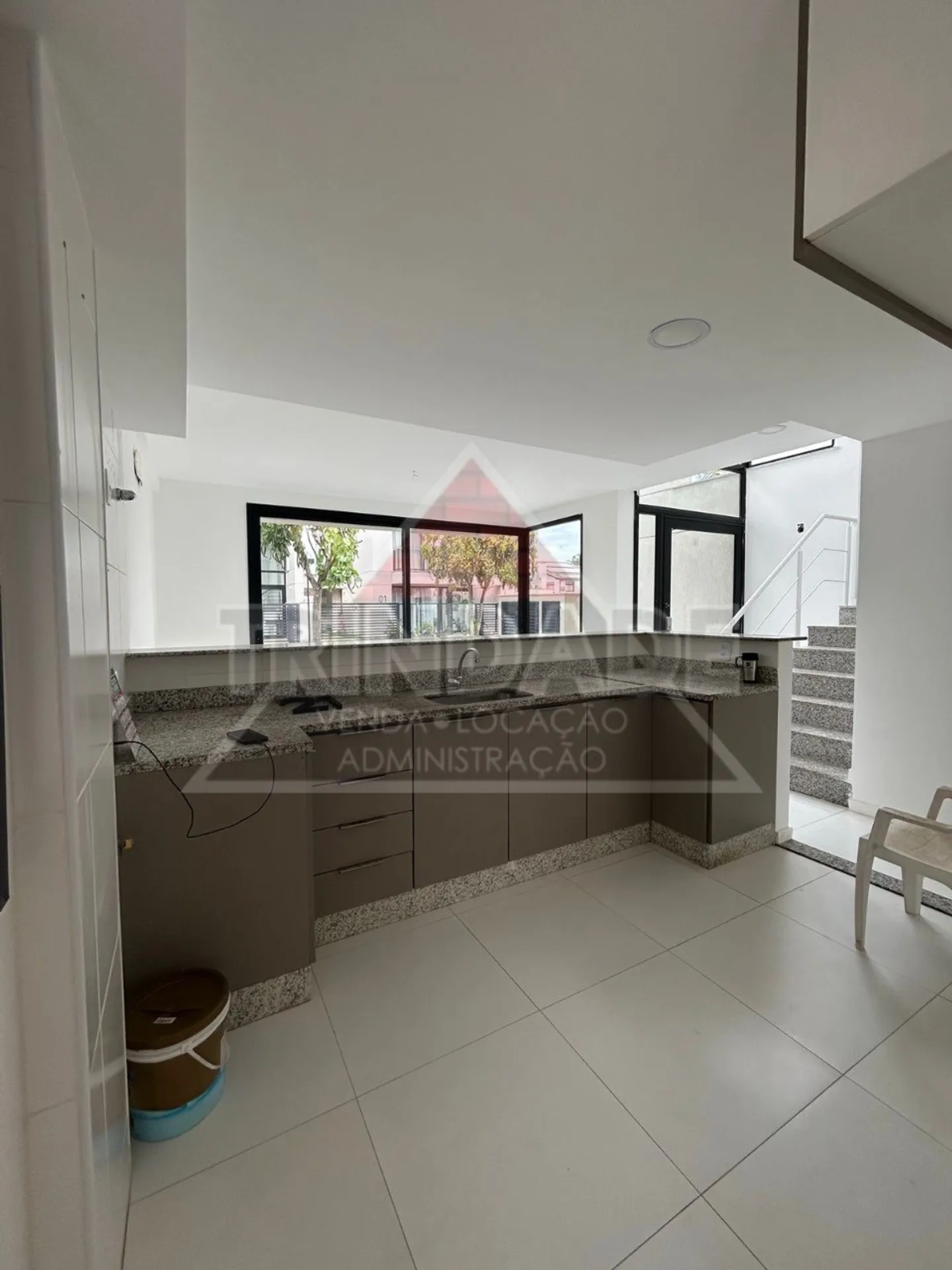 Casa duplex de 3 suítes com cozinha americana e piscina — photo 30