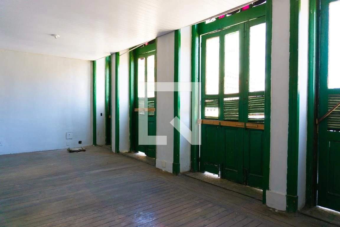 Rental house with 5 bedrooms and a closed kitchen room — photo 49