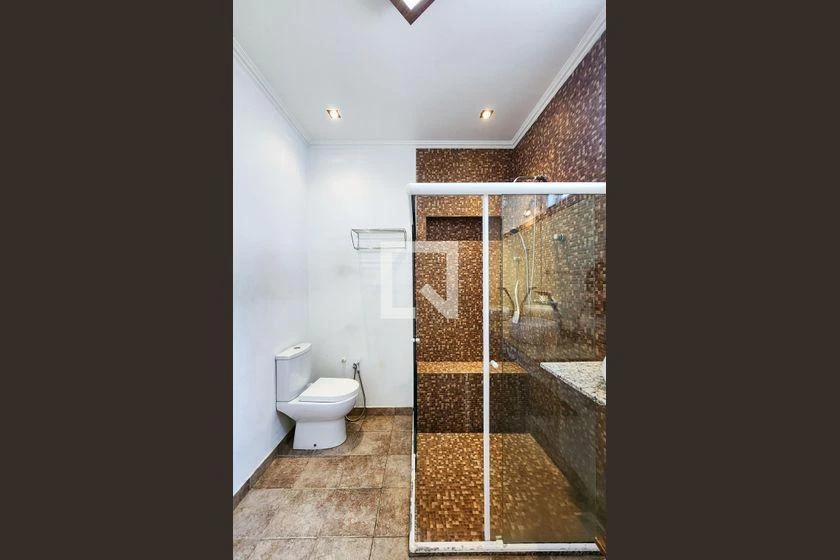 Duplex apartment for rent with 4 bedrooms and 360 m² — photo 46