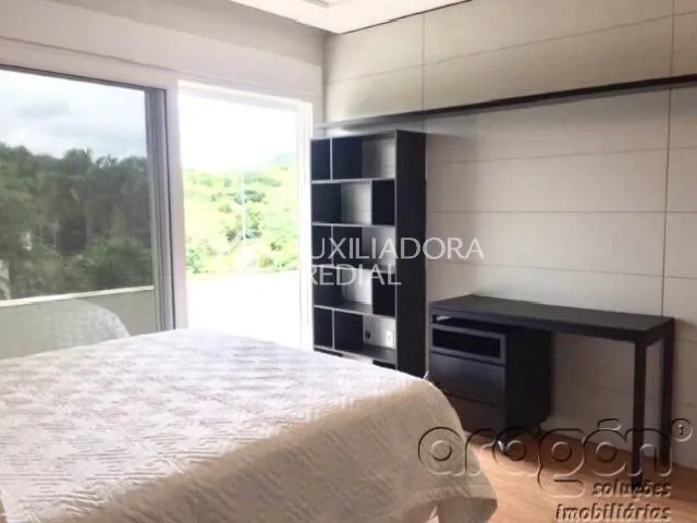 Casa con 6 suites y cocina abierta — photo 14