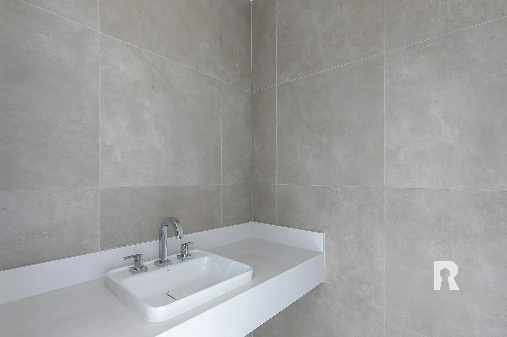 4-bedroom house, all with their own bathrooms, 337 m² — photo 6