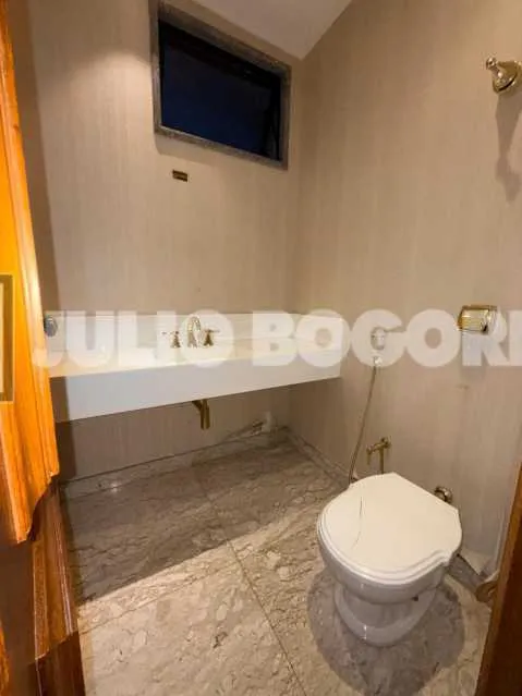 Apartamento sem mobília com 4 quartos e 5 banheiros — photo 14
