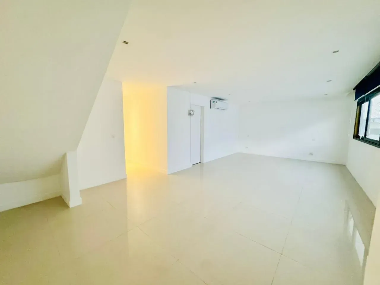 Penthouse with 4 bedrooms and 5 bathrooms plus 4 parking — photo 10