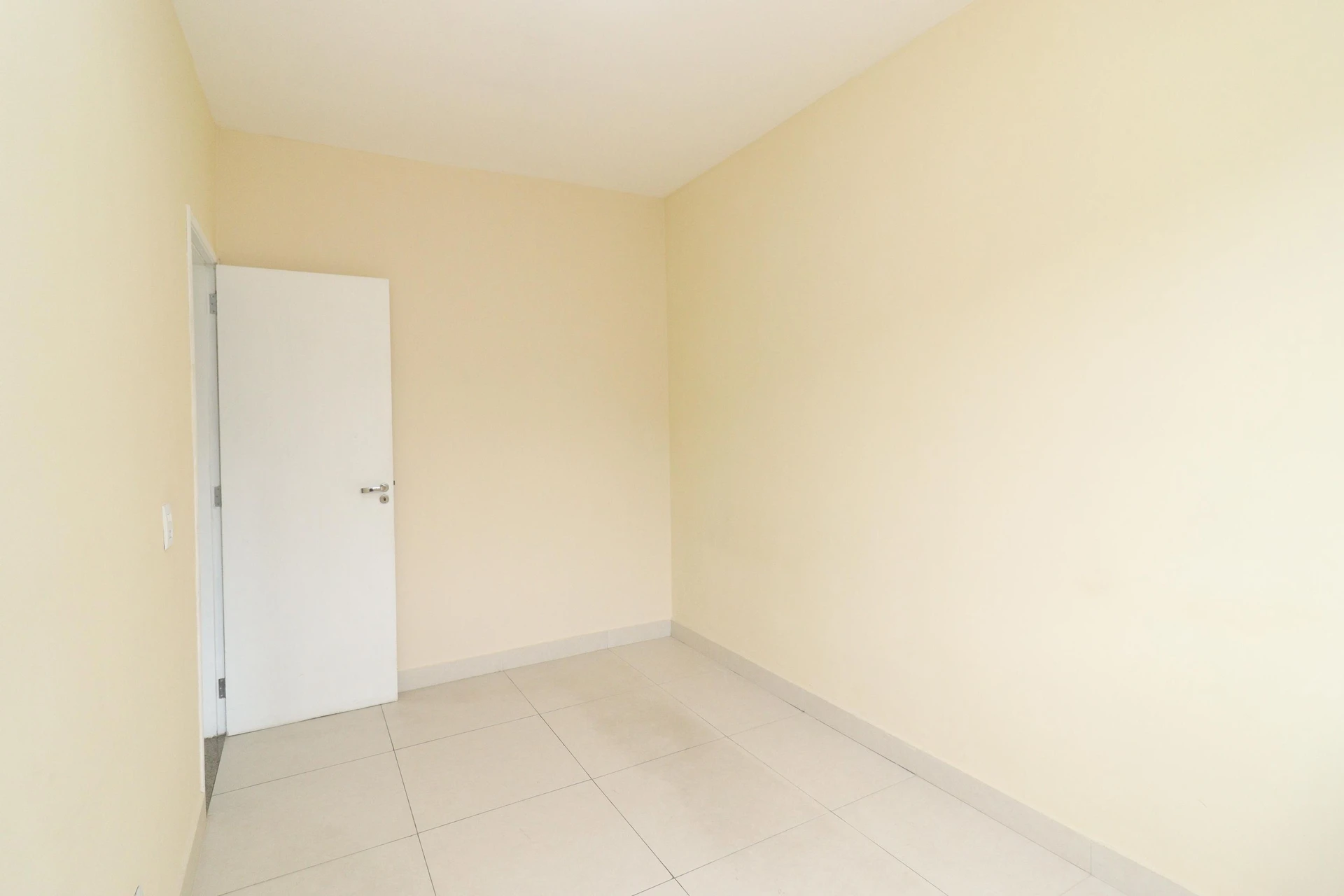 3-bedroom apartment with a mountain view — photo 20