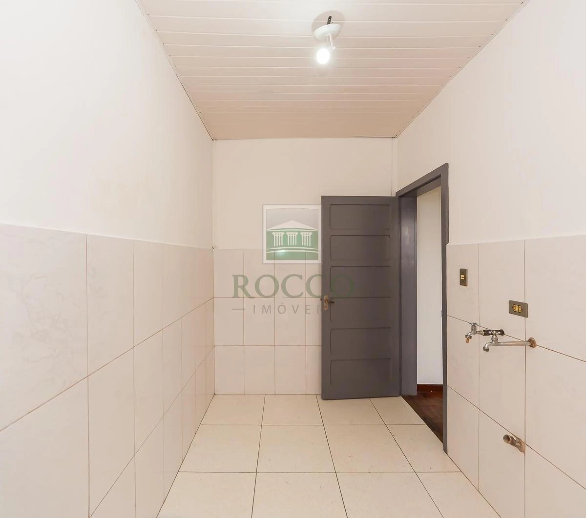 Apartment, 55 m², with a bathtub — photo 6