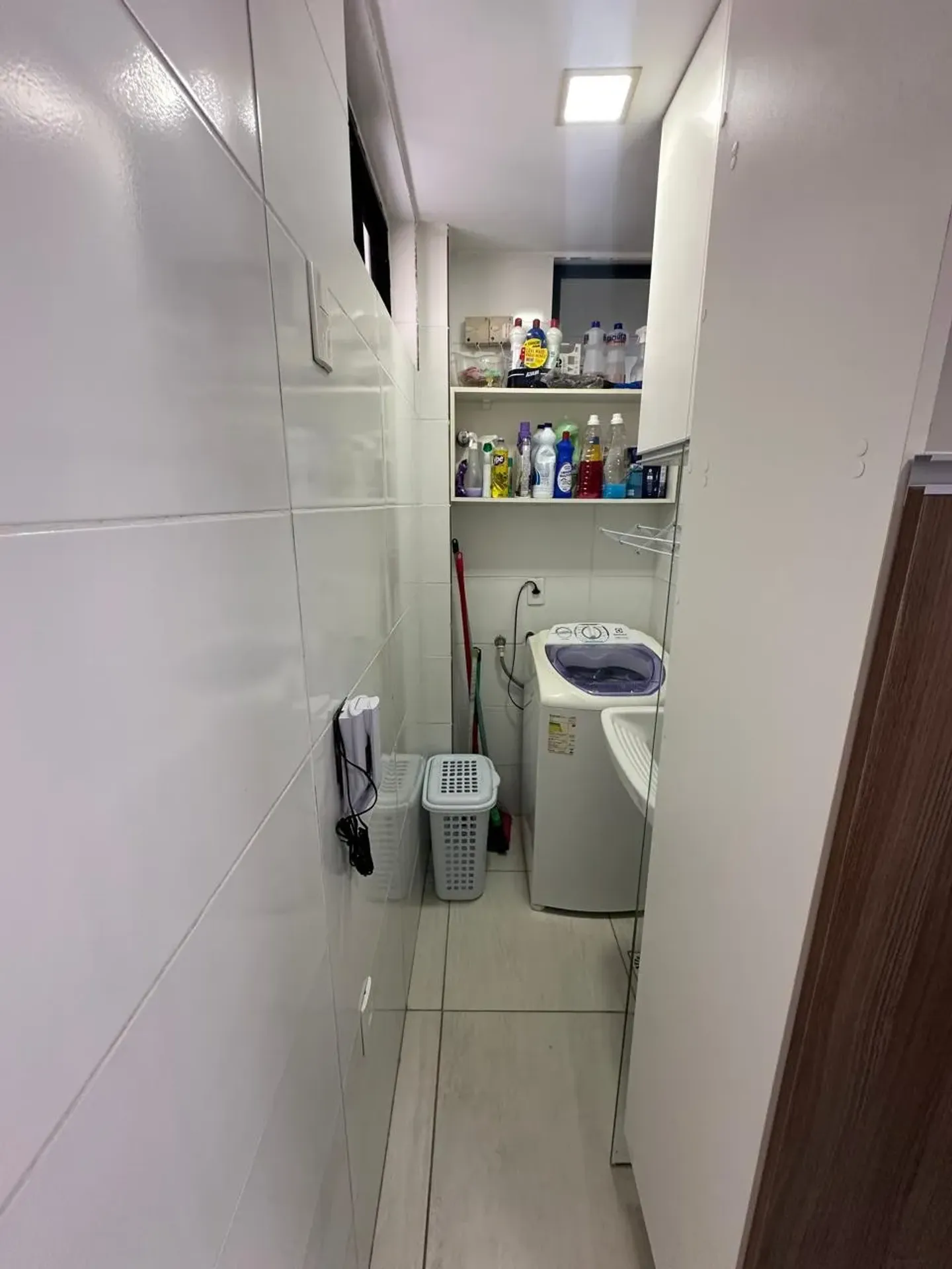 2-bedroom apartment with a washing machine in João Pessoa — photo 9