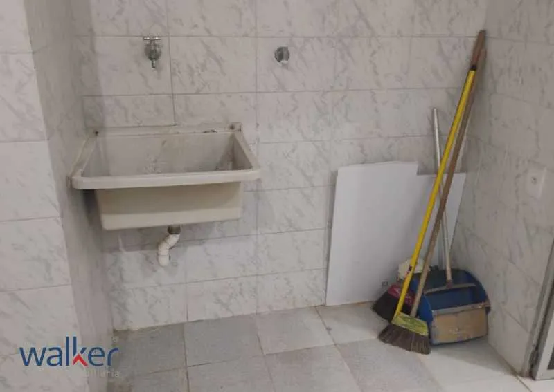 Unfurnished apartment with 3 bedrooms and 2 bathrooms — photo 10