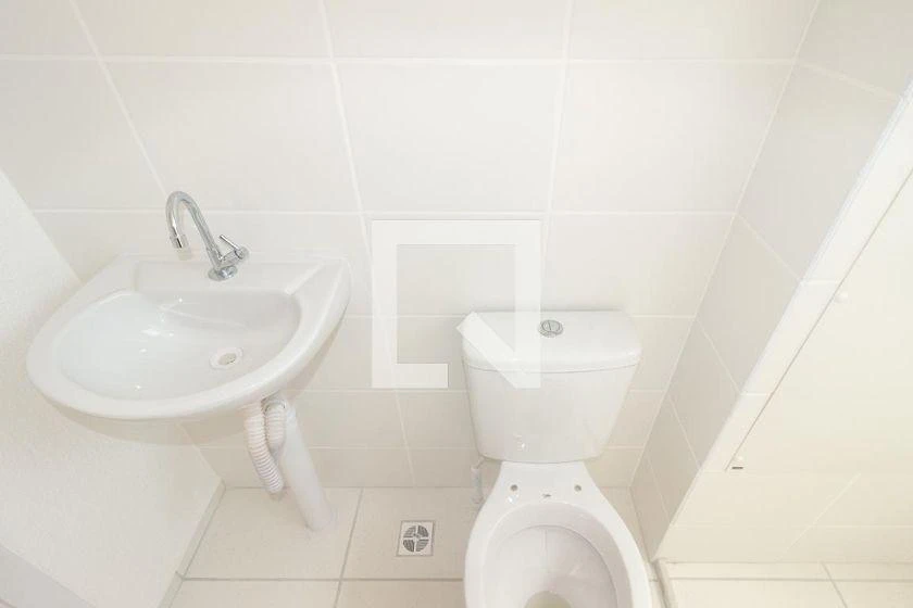2-bedroom apartment in a building with a pool — photo 34